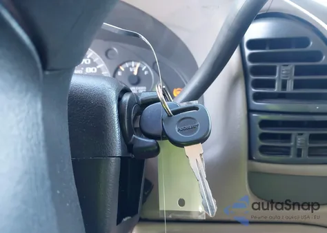 2002 Chevrolet Astro from USA, damaged, VIN 1GCDM19X42B126929